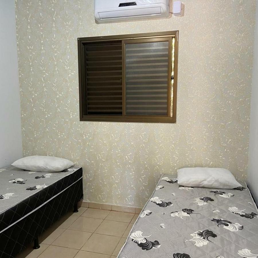 Casa Em Caldas - Piscina Solar E Eletrica Калдас-Новас Экстерьер фото
